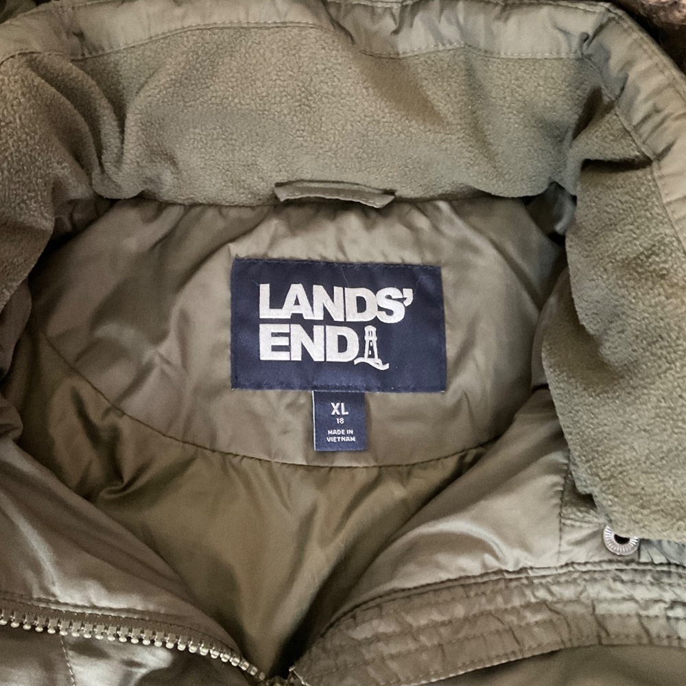 Lands End - Picture 2 of 4